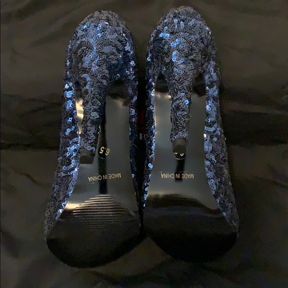 JustFab Sequin Heels NIB - Picture 2 of 3
